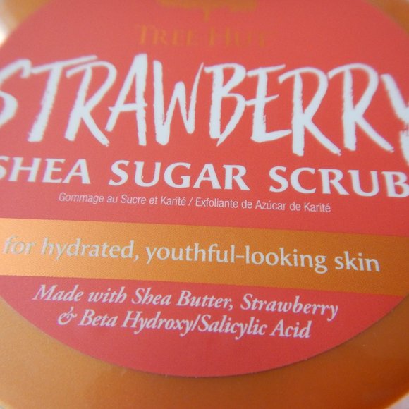 New Tree Hut Strawberry Shea Sugar Scrub Spa Body Exfoliator 18oz Self Care Rare - Picture 9 of 9